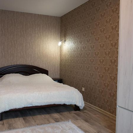 Apartmán Академіка Корольова 20 1 Čerkasy Exteriér fotografie